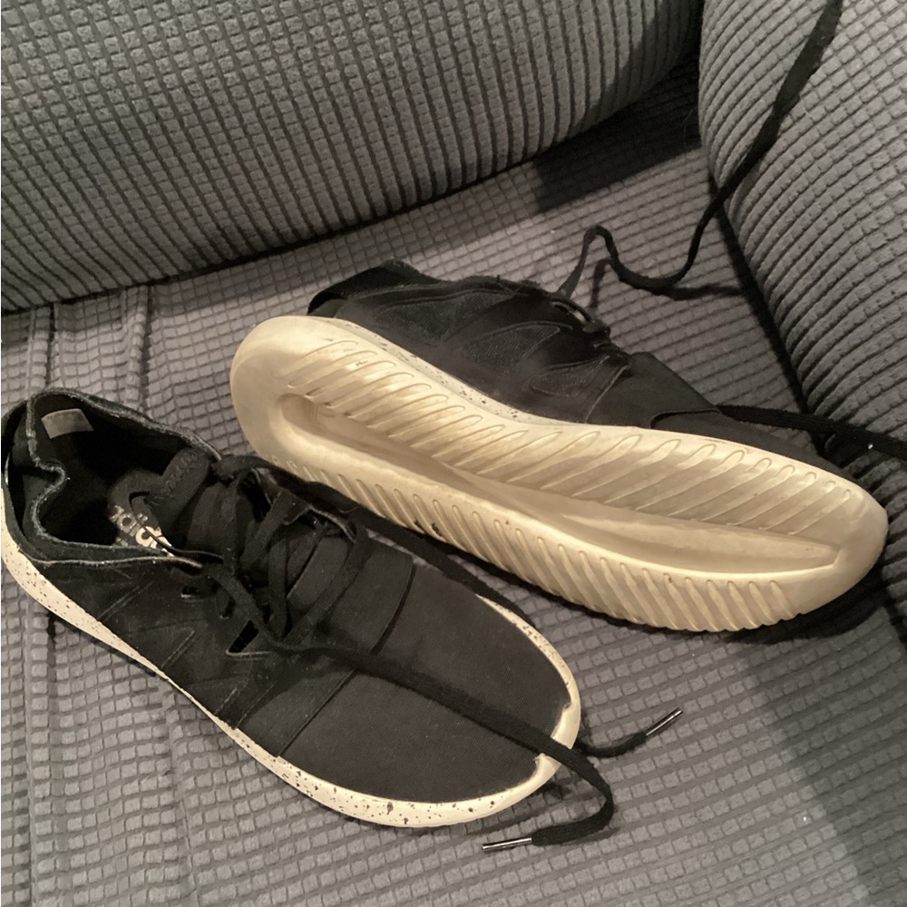 Black Adidas tennis Shoes